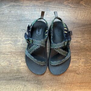 Chaco kids sandals Z / 1 size 2 navy blue green hiking play school summer water